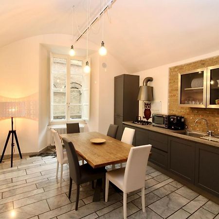 Luxury Suite Apartment Angiolieri Siena Luaran gambar