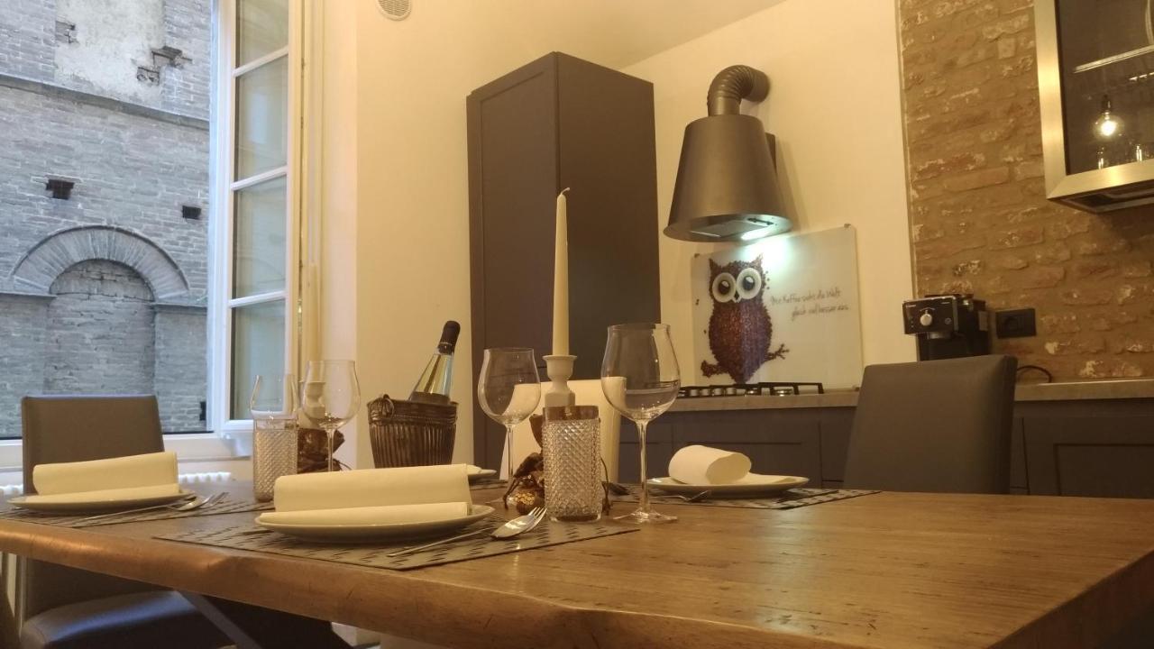 Luxury Suite Apartment Angiolieri Siena Luaran gambar