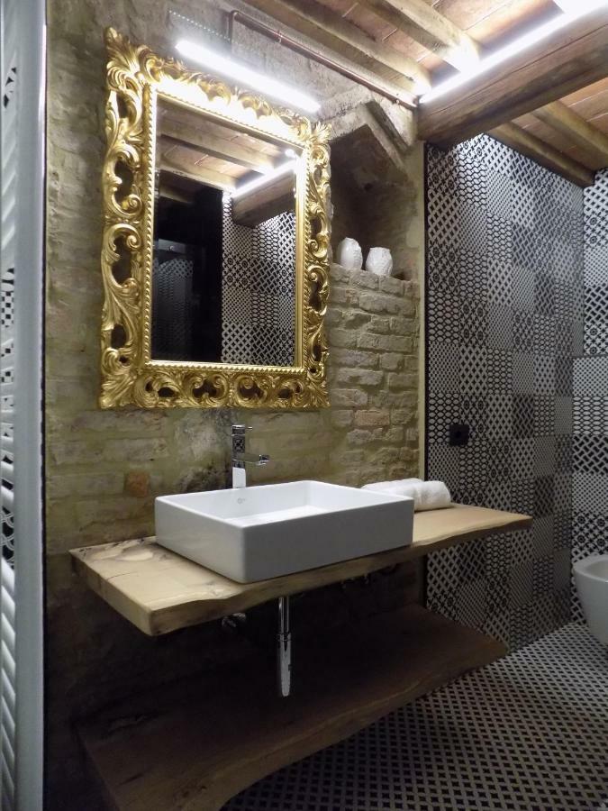 Luxury Suite Apartment Angiolieri Siena Luaran gambar