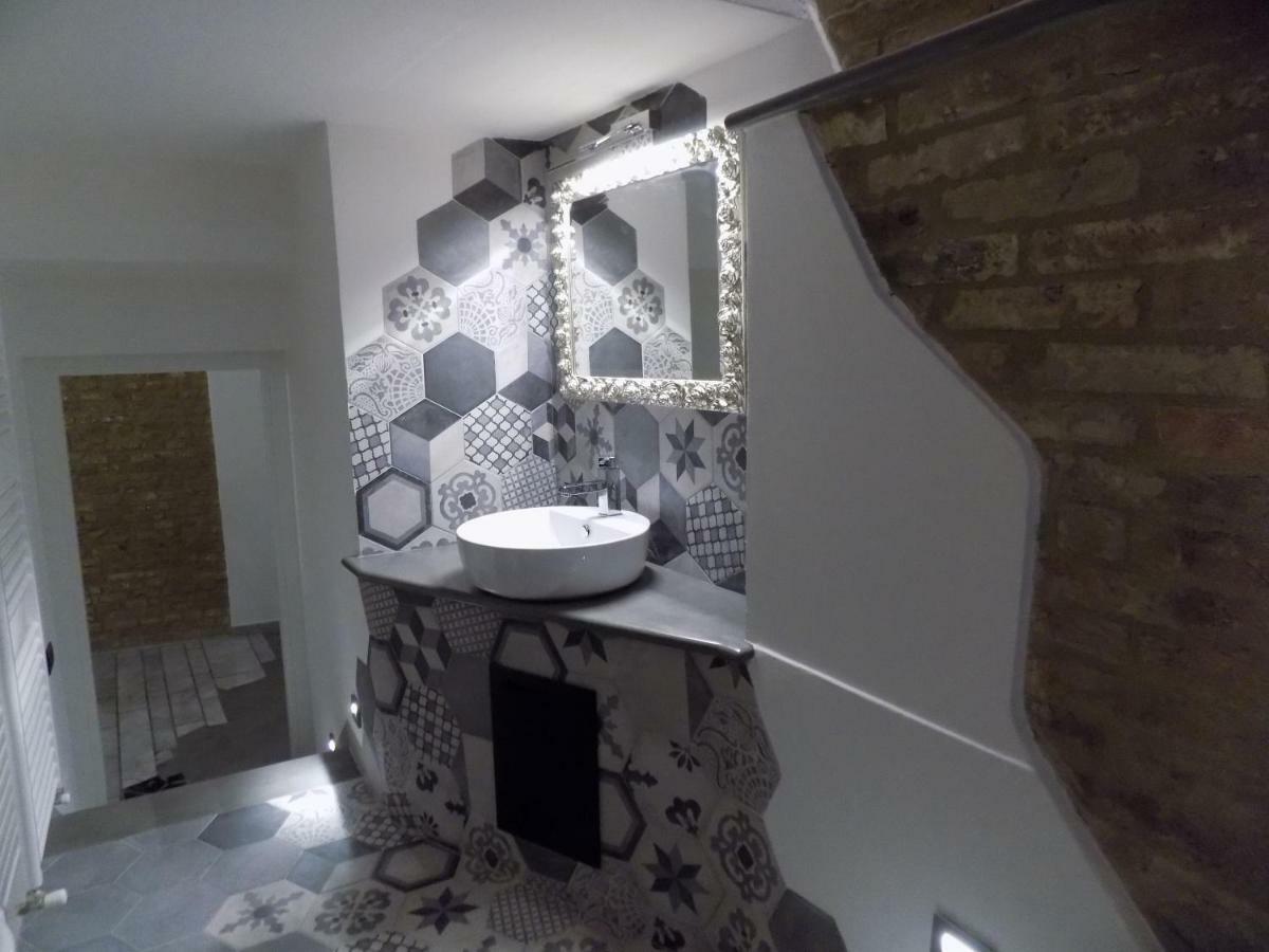 Luxury Suite Apartment Angiolieri Siena Luaran gambar